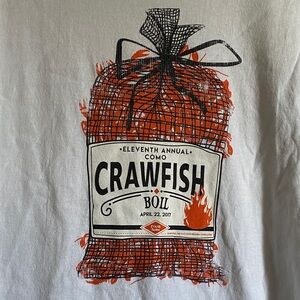 Gildan M White Crawfish Boil T-Shirt Unique! Lovely Graphic!